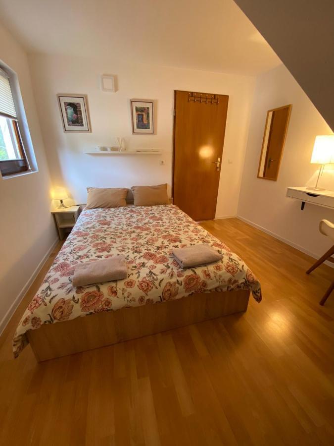 Viva 2 Rovinj Apartment Bagian luar foto