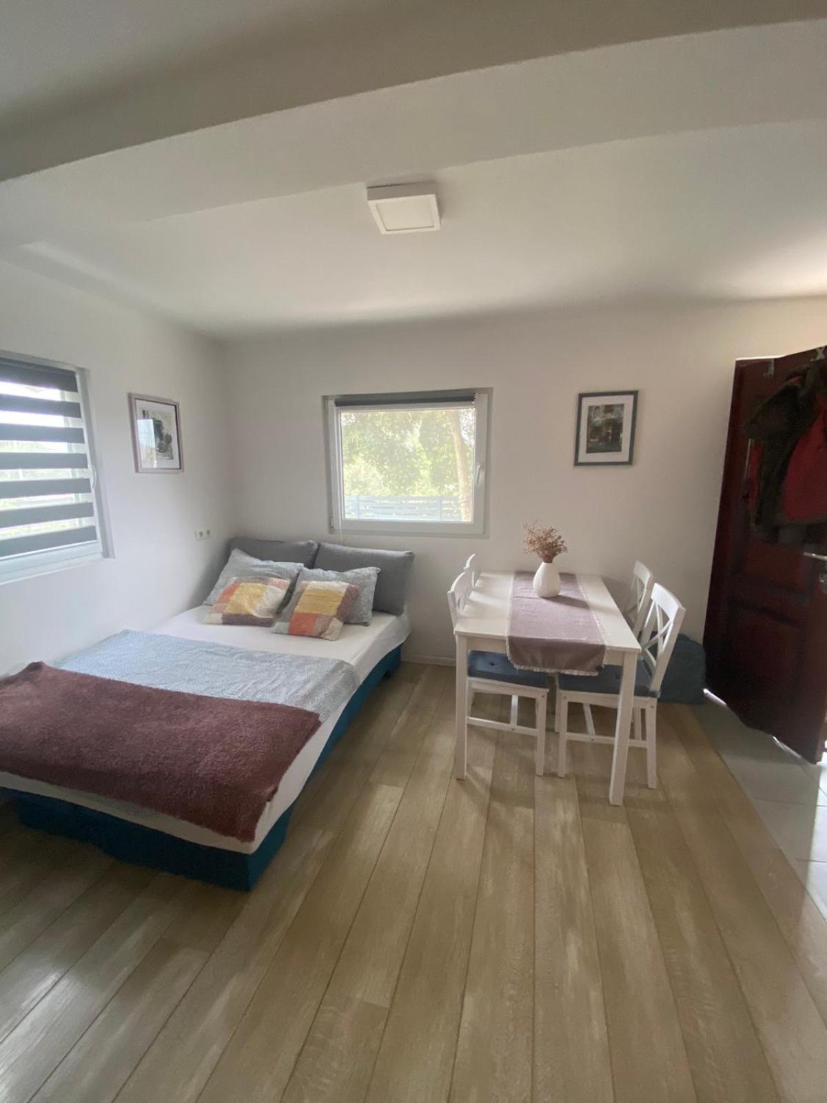 Viva 2 Rovinj Apartment Bagian luar foto